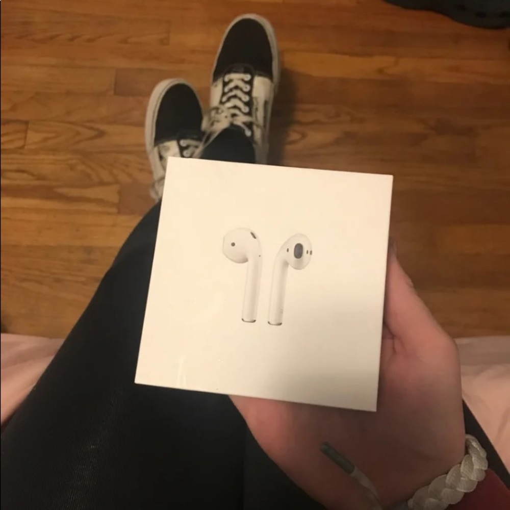 AirPod box